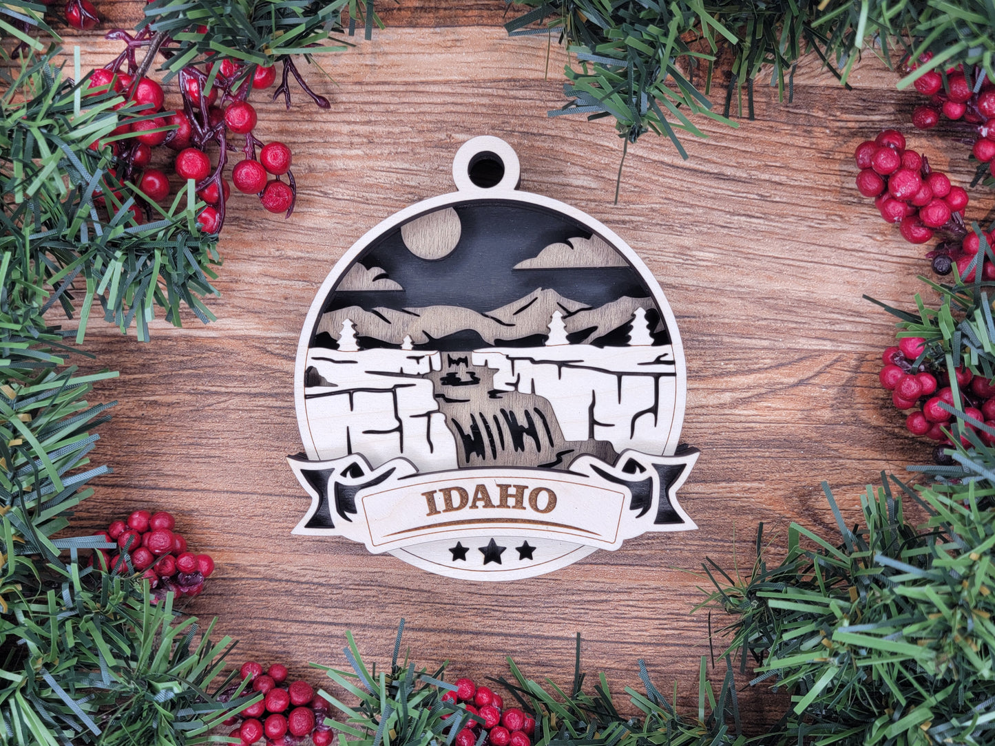 Discover America Wood Souvenir Ornament | 50 States