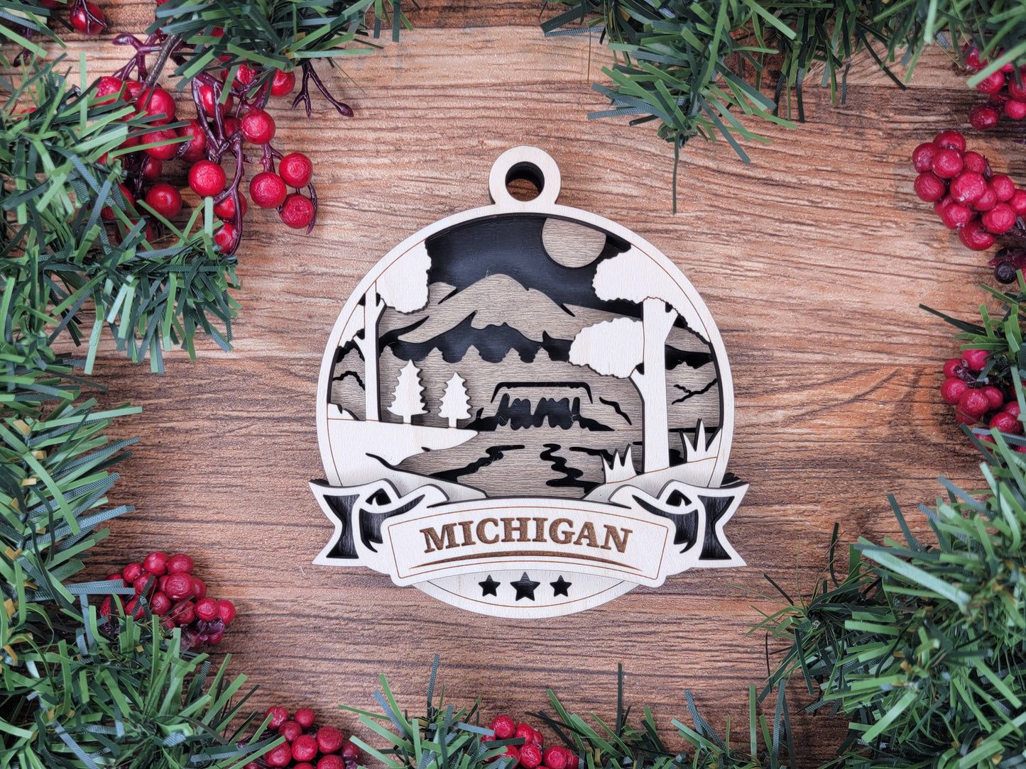 Discover America Wood Souvenir Ornament | 50 States