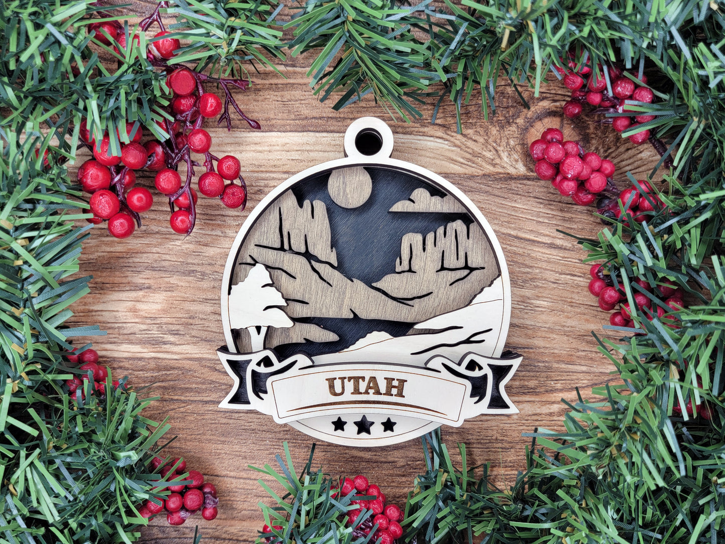 Discover America Wood Souvenir Ornament | 50 States